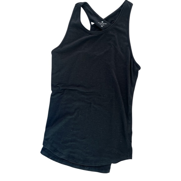 🌟Athleta Crew Necks Tank Tops & Shorts 5 piece Bundle! 4 Tops and 1 short - Picture 3 of 11